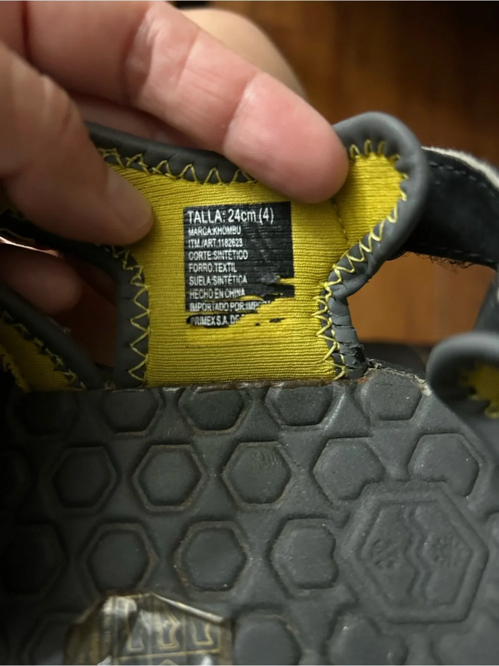 Khombu Black and Yellow Kids Outdoor Sandals size 4